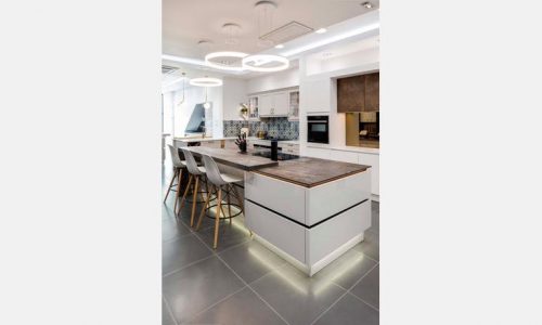 sheraton kitchen in twickenham